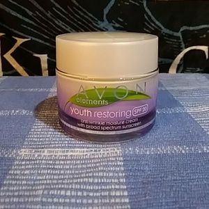 Avon Elements SPF20 Anti-Wrinkle Moisture Cream